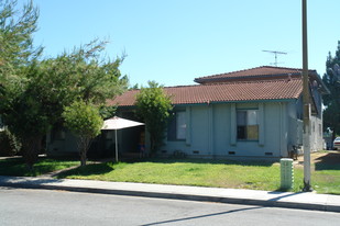 1524 Moorpark Ave Apartments