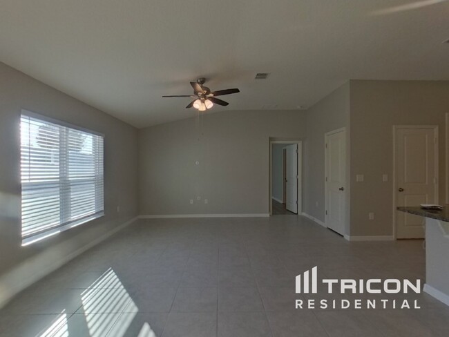 2415 Biscotto Cir in Davenport, FL - Building Photo - Building Photo
