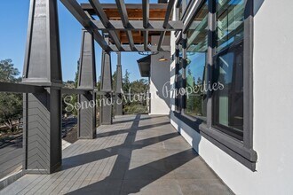 3807 Clear Ridge in Santa Rosa, CA - Building Photo - Building Photo