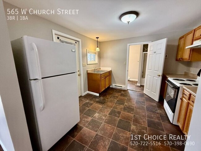 565 W Church St in Lock Haven, PA - Building Photo - Building Photo