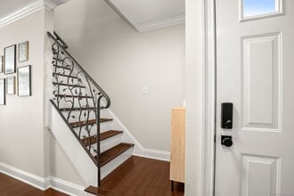 11 Van Zant St in Norwalk, CT - Building Photo - Building Photo