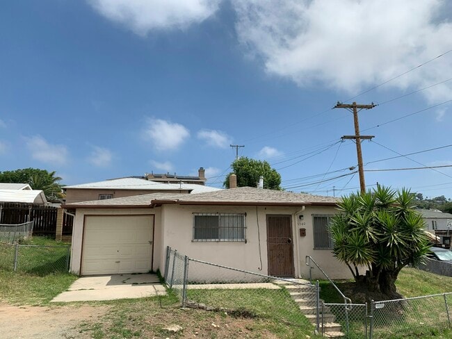 5940 Kenwood St in San Diego, CA - Building Photo - Building Photo