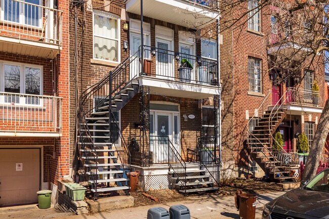 5821-5827 6E Av