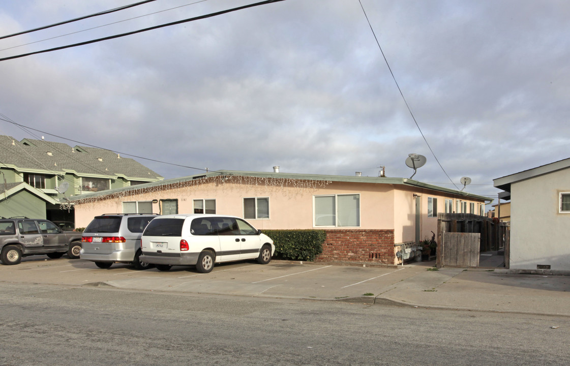 1141 Sonoma Ave in Seaside, CA - Foto de edificio