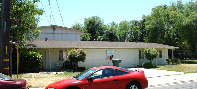 2040 Riley Ct in Concord, CA - Building Photo - Building Photo