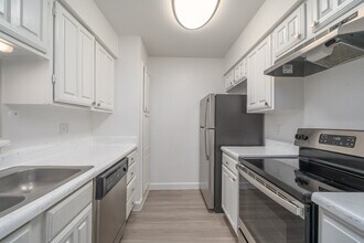 The Forest Apartments in Houston, TX - Building Photo - Interior Photo