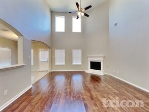 2784 Sweetbriar Ln in Grand Prairie, TX - Building Photo - Building Photo