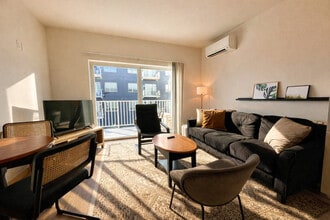 1640 N Water St, Unit ID1379062P in Milwaukee, WI - Building Photo - Building Photo