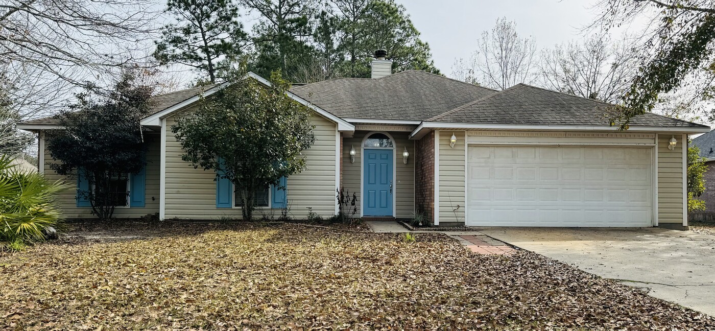 3216 N 3rd St in Ocean Springs, MS - Building Photo