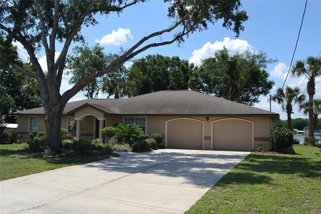 property at 26 SE Ocale Way