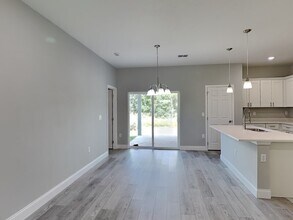 2555 W Royal Palm Dr in Citrus Springs, FL - Building Photo - Building Photo