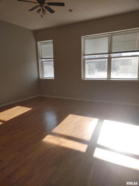 1706 2nd Ave in Rock Island, IL - Building Photo