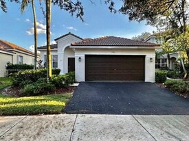 1761 Aspen Ln, Unit HOMES in Weston, FL - Building Photo