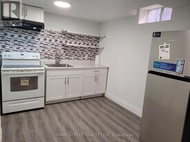 76 William Honey Crescent in Markham, ON - Building Photo