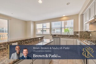 904 Camille Lane in Mountain View, CA - Building Photo