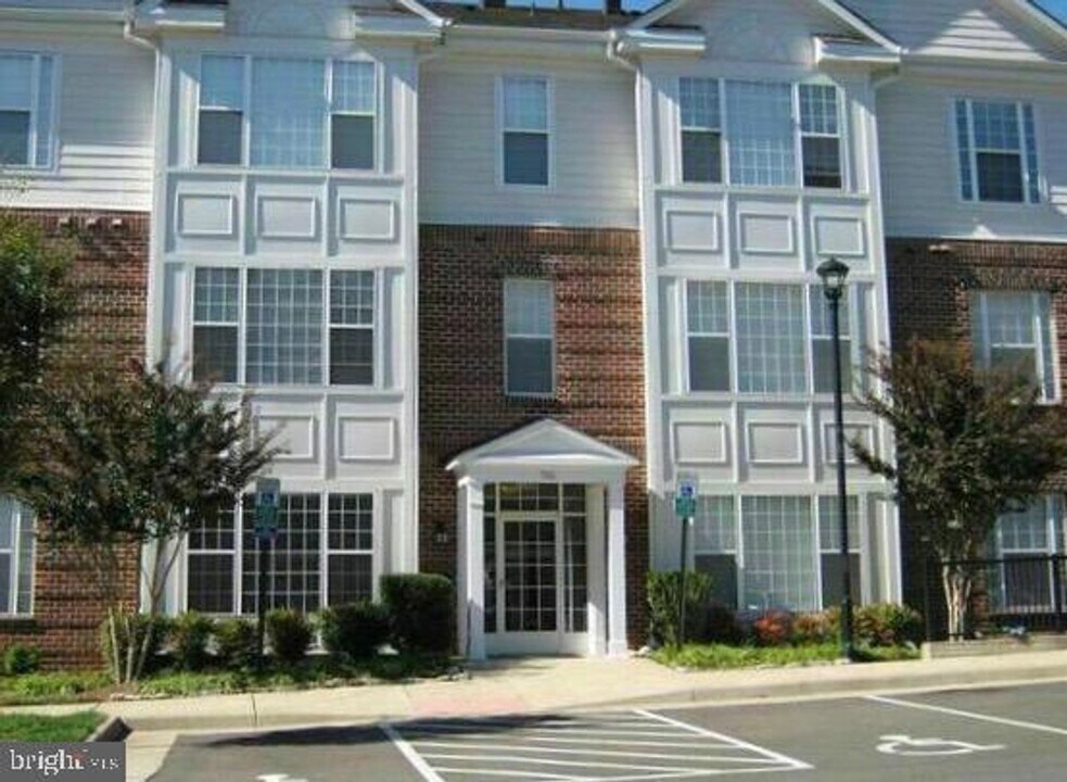 701 Cobblestone Blvd in Fredericksburg, VA - Building Photo