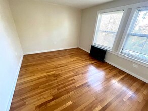 13 Pennacook St in Manchester, NH - Building Photo - Building Photo