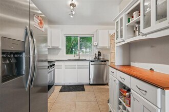 12340 SW 115th Terrace in Miami, FL - Building Photo - Building Photo