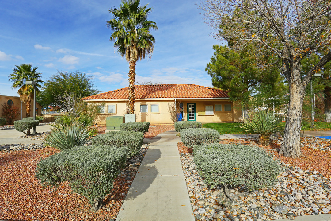 Sun River Apartments in Mesquite, NV - Building Photo