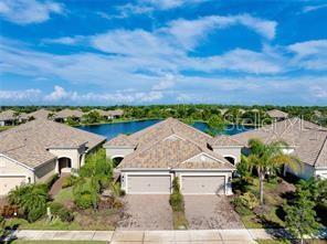 21629 Avon Park Ct in Venice, FL - Building Photo