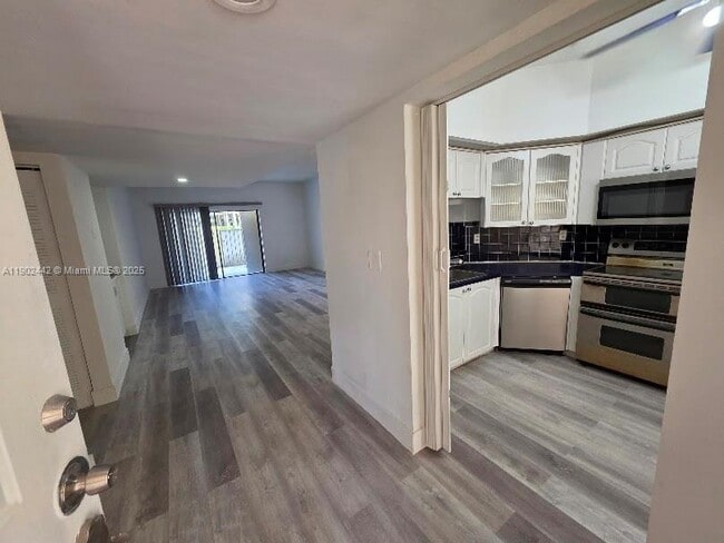 8824 SW 130th Ct in Miami, FL - Building Photo - Building Photo