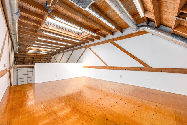 805 E. 7th St. in Long Beach, CA - Foto de edificio - Interior Photo