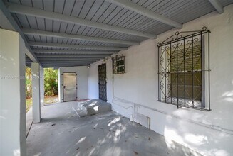 1508 SW 13th Ave in Miami, FL - Building Photo - Building Photo