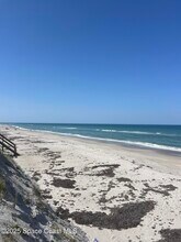 190 Richards Rd in Melbourne Beach, FL - Foto de edificio - Building Photo