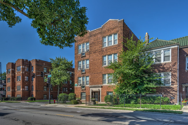 1000 N Austin in Oak Park, IL - Building Photo - Building Photo