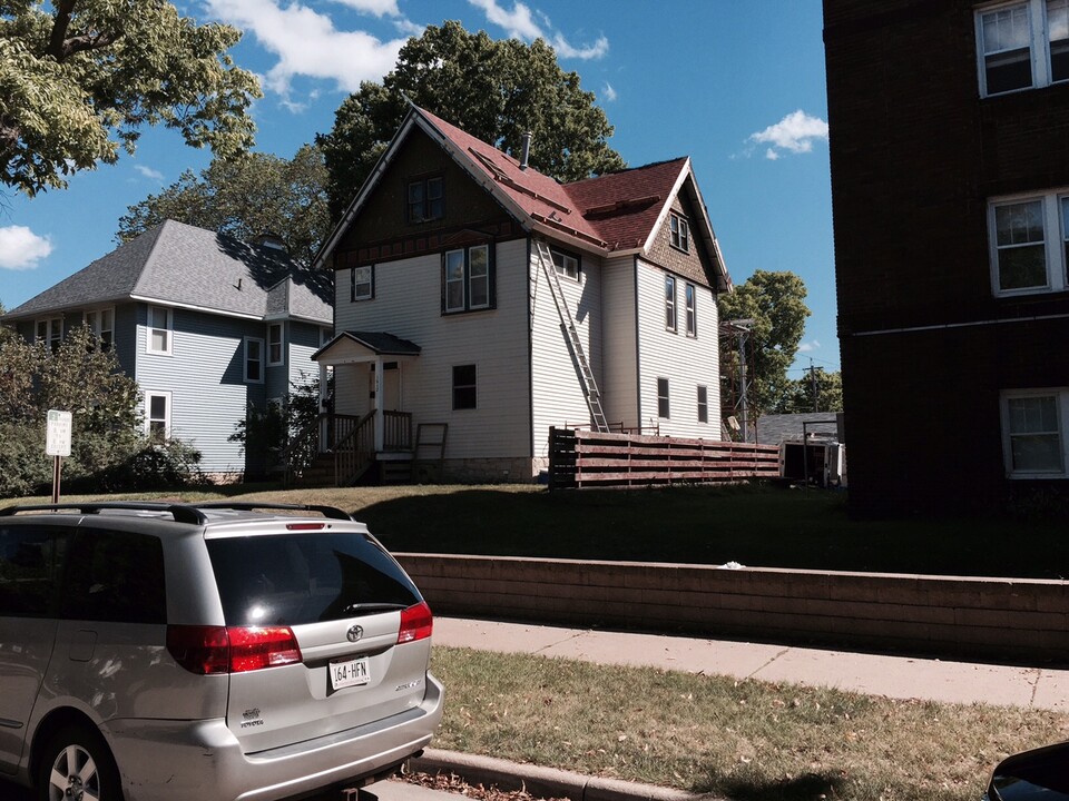 1614 King St, Unit 1614 in La crosse, WI - Foto de edificio