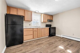 12 Monson St in Johnston, RI - Building Photo - Building Photo