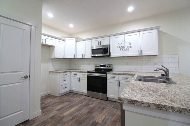 property at 1057 S Cedar Pl