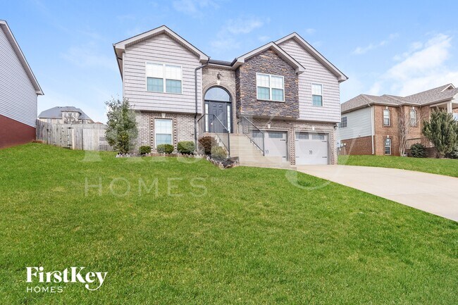 1129 Stillwood Dr in Clarksville, TN - Building Photo - Building Photo