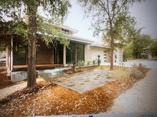 540 S Cloverdale Blvd in Cloverdale, CA - Building Photo - Building Photo