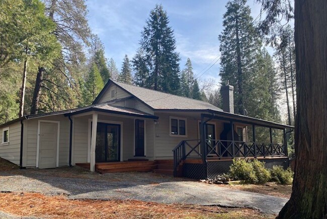 10891 Berggren Ln-Unit -10895 Berggren Ln in Nevada City, CA - Building Photo - Building Photo