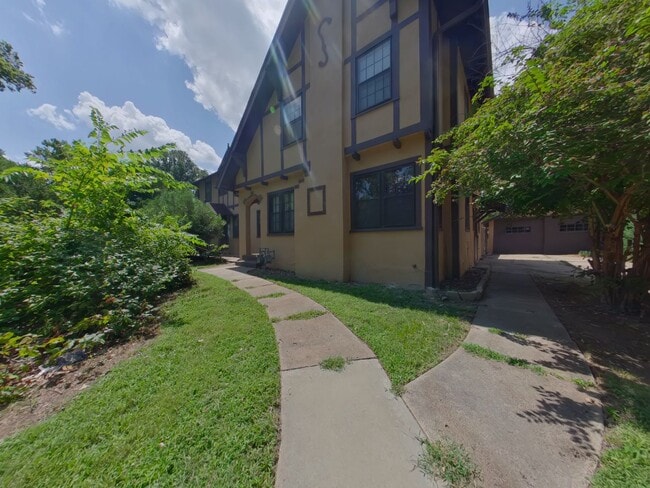 807 N Carter St in Wichita, KS - Building Photo - Building Photo