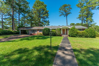 73 Oaklawn Square in Defuniak Springs, FL - Building Photo - Building Photo