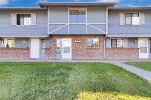 2721 Patterson Rd in Grand Junction, CO - Building Photo