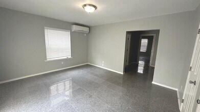 1915 Binz St in Houston, TX - Building Photo - Building Photo