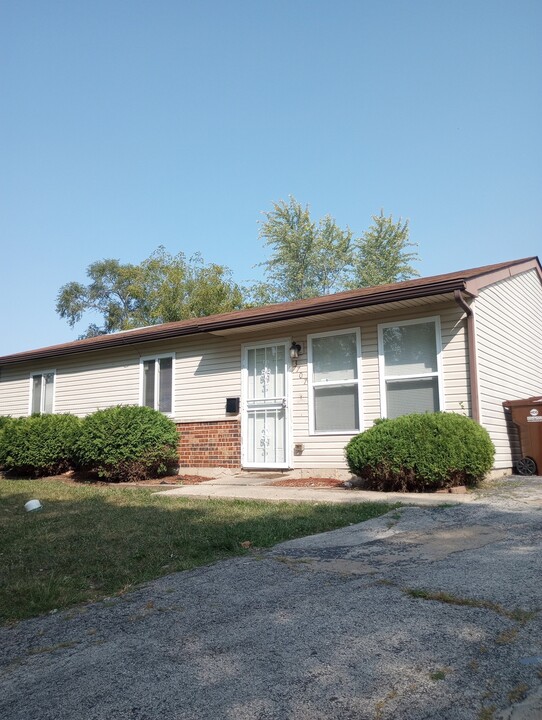 3707 Glynwood Ln in Hazel Crest, IL - Building Photo