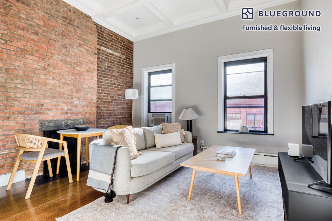 273 W 10th St in New York, NY - Foto de edificio