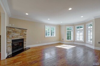 1556 River in Edgewater, NJ - Building Photo - Building Photo