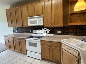 1872 111th Ave NE in Blaine, MN - Building Photo - Building Photo