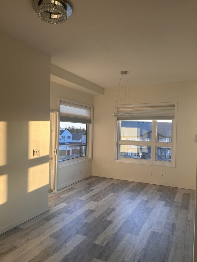 225 Maningas Bend in Saskatoon, SK - Building Photo - Building Photo