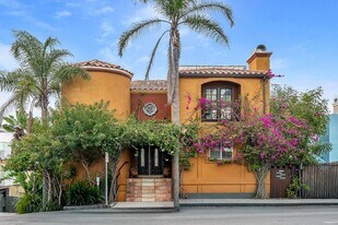 4113 Highland Ave in Manhattan Beach, CA - Building Photo