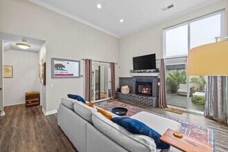 7721 Sagewood Dr in Huntington Beach, CA - Building Photo - Building Photo