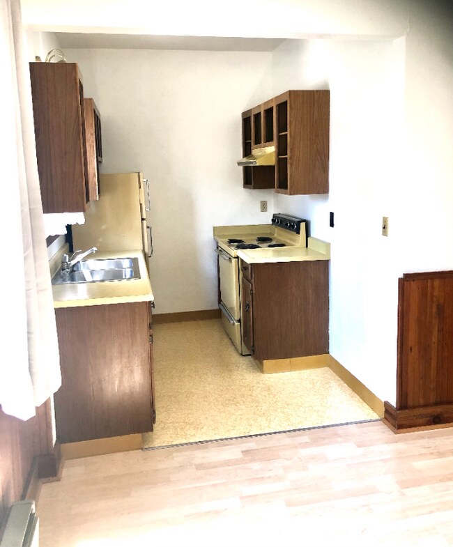 743 Buchon St, Unit C in San Luis Obispo, CA - Building Photo - Building Photo