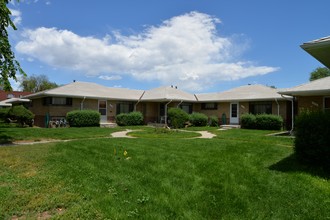 1624-1648 Akron St in Aurora, CO - Building Photo - Building Photo