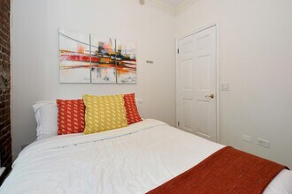 659-611 11th Ave in New York, NY - Building Photo - Building Photo