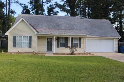 127 Easy St in Brunswick, GA - Building Photo